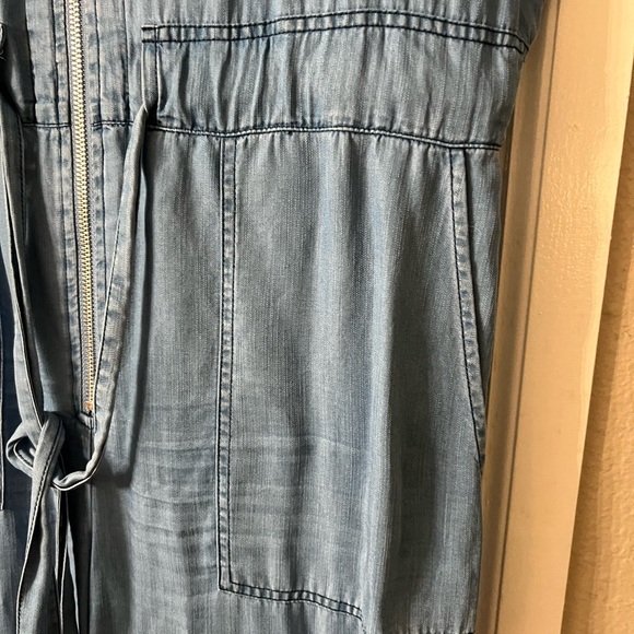 DKNY size large, chambray blue jumpsuit adjustable waist. Good condition. - Picture 5 of 6